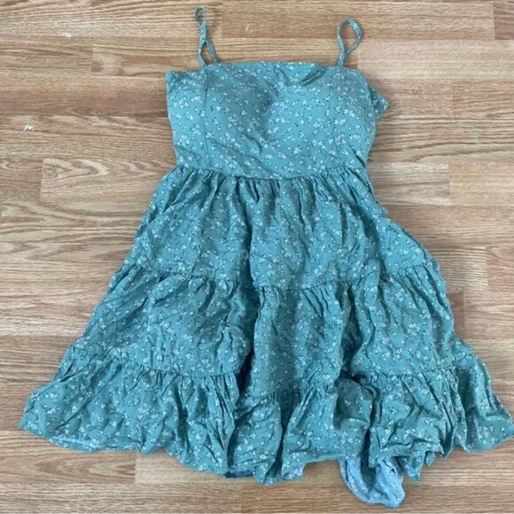 Green Tiered Ruffled Sundress with Spaghetti Strap Sweetheart Neckline - Picture 1 of 4